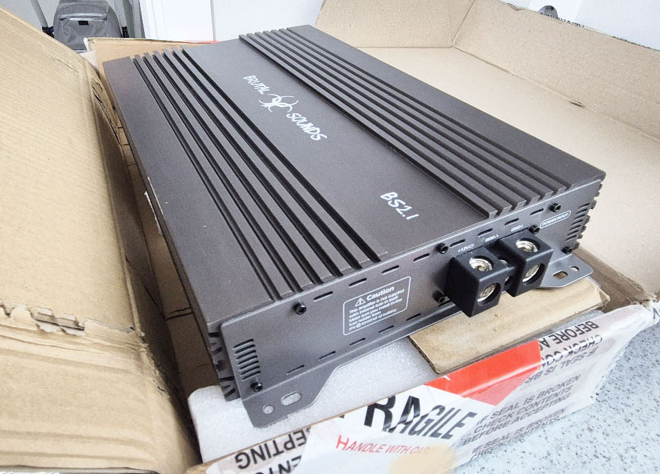 brutal audio 2100D 우퍼전용 앰프
