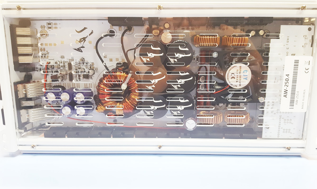 울프람 AW250.4 250와트 4채널앰프