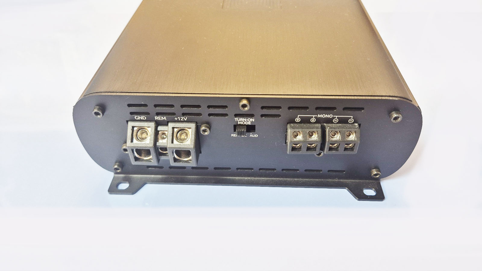 컴팩트 사이즈 LINK 1000.1D 우퍼전용 앰프