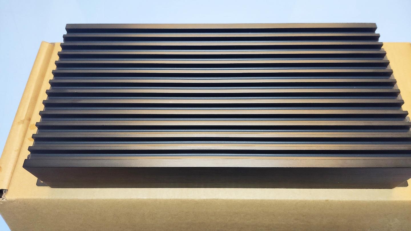 콘크리트오디오 200.4 200와트 4채널앰프