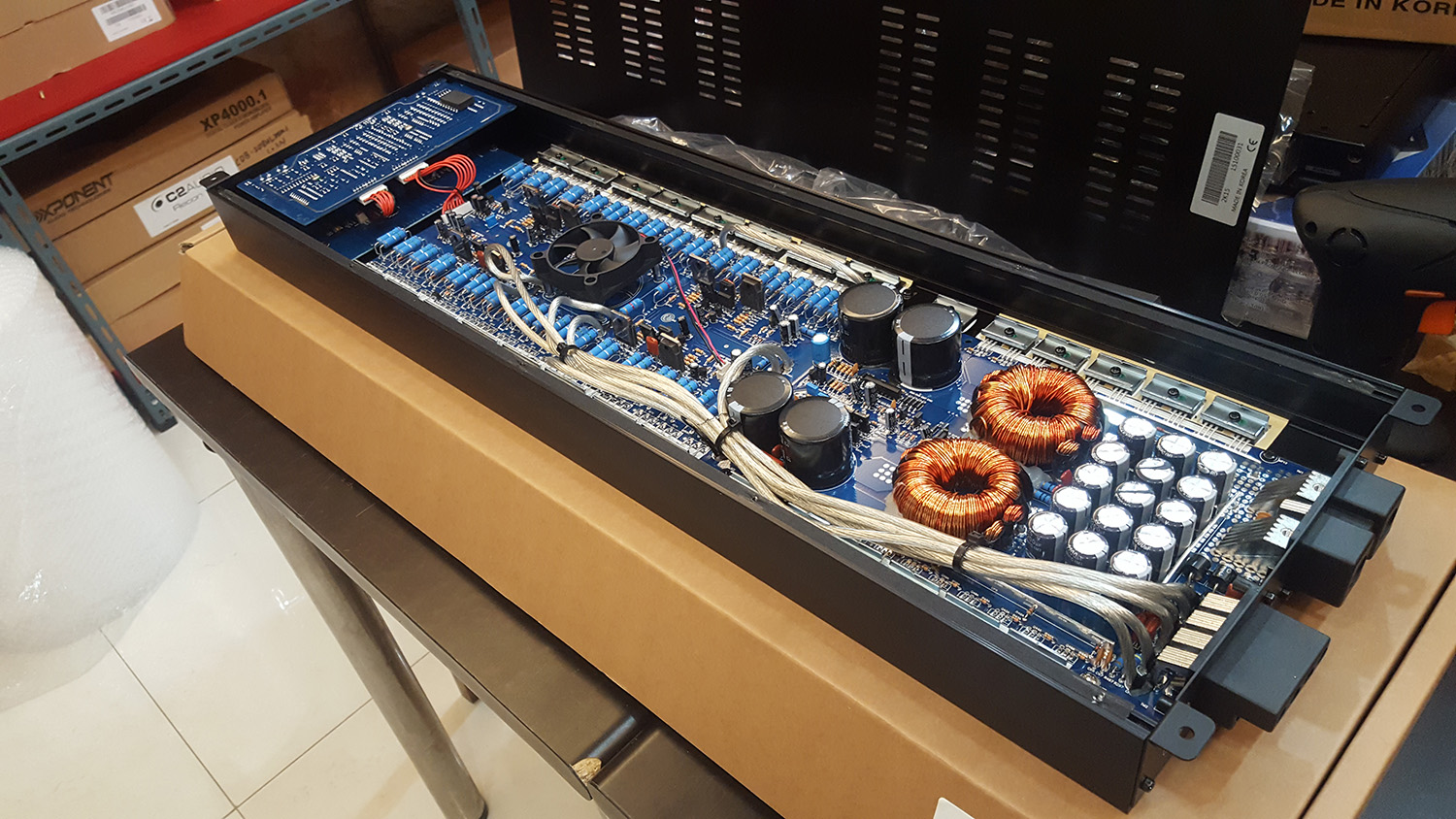 TWISTED SOUND 200.4  4채널앰프 AB클라스