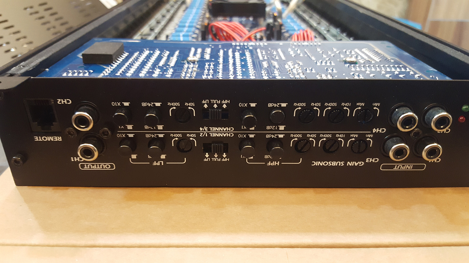 TWISTED SOUND 200.4  4채널앰프 AB클라스