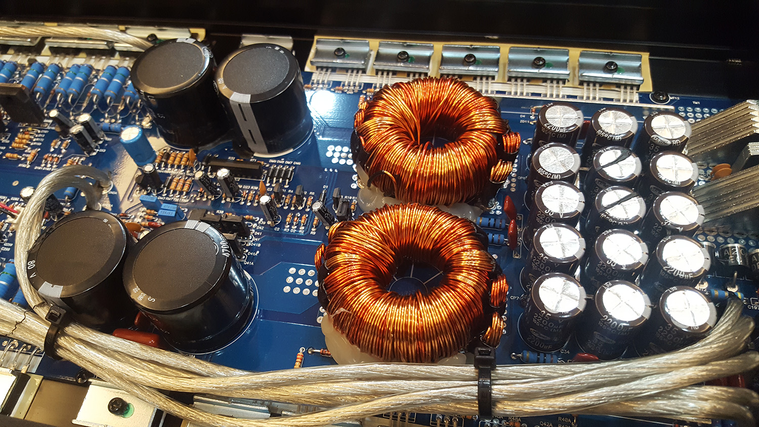 TWISTED SOUND 200.4  4채널앰프 AB클라스