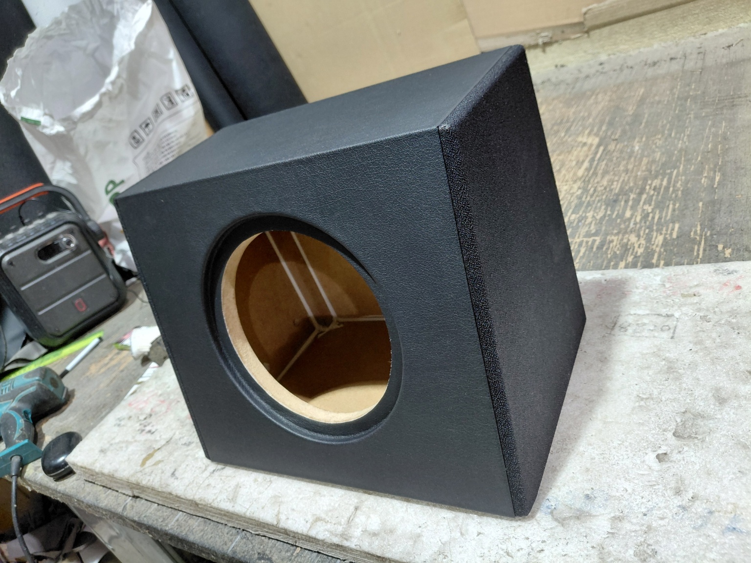 8인치 0.5큐빅 고급형실드타입 우퍼박스