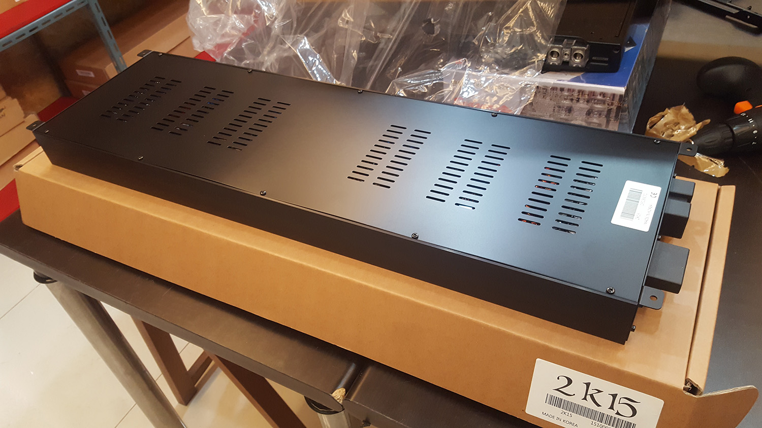 최상위 TWISTED SOUND 200와트4채널앰프 + 얼티메이텀 3800D 우퍼전용 앰프 패키지