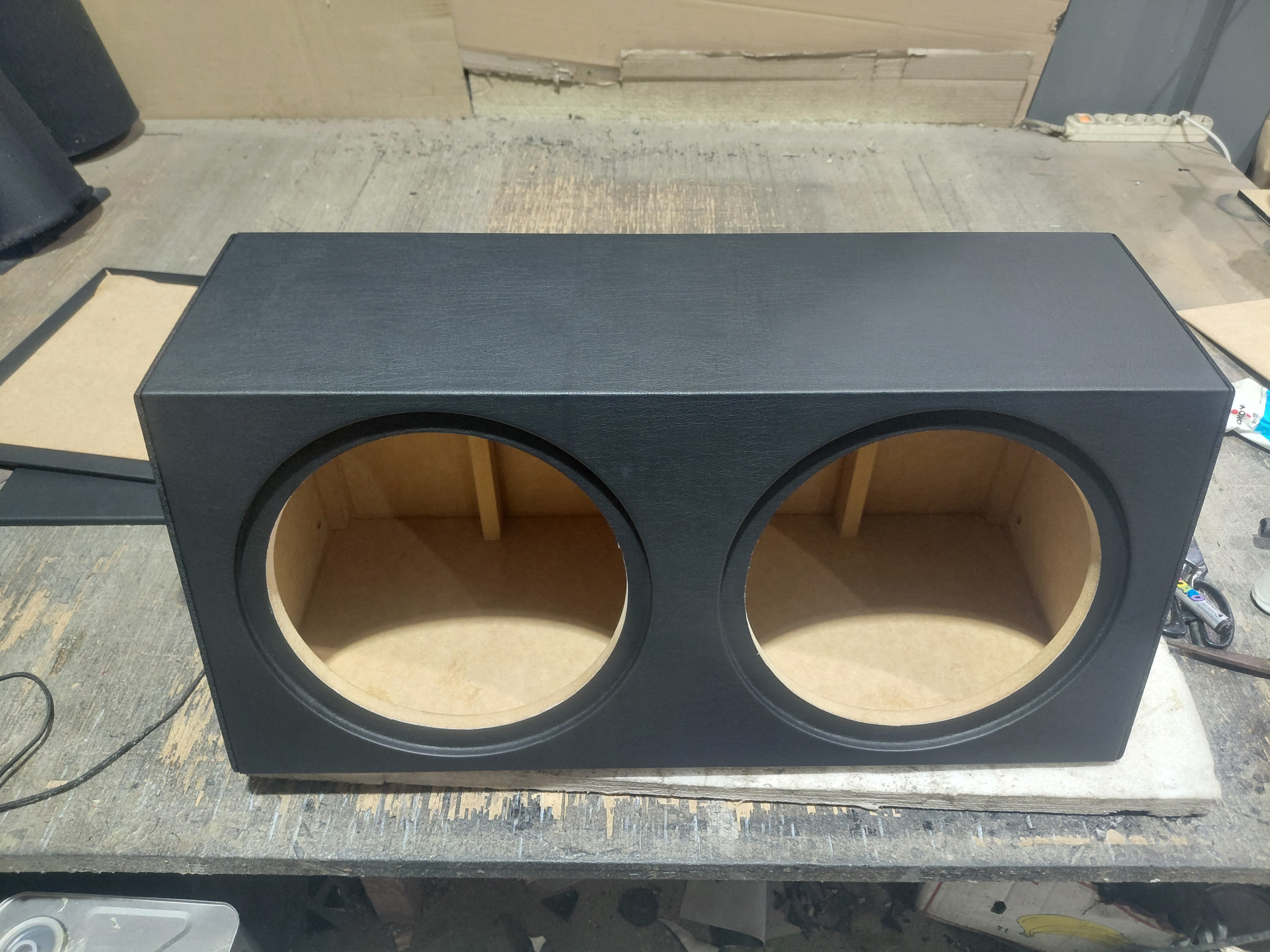 12인치 더블실드 1.8큐빅 우퍼박스(레자 마감)