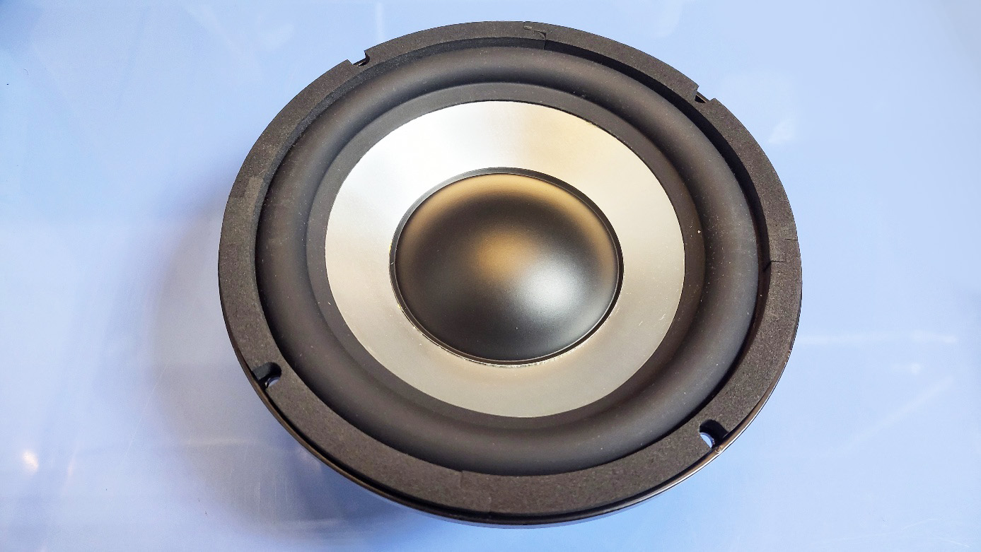 테슬라용 8인치 시그니쳐 우퍼 (4옴 듀얼)