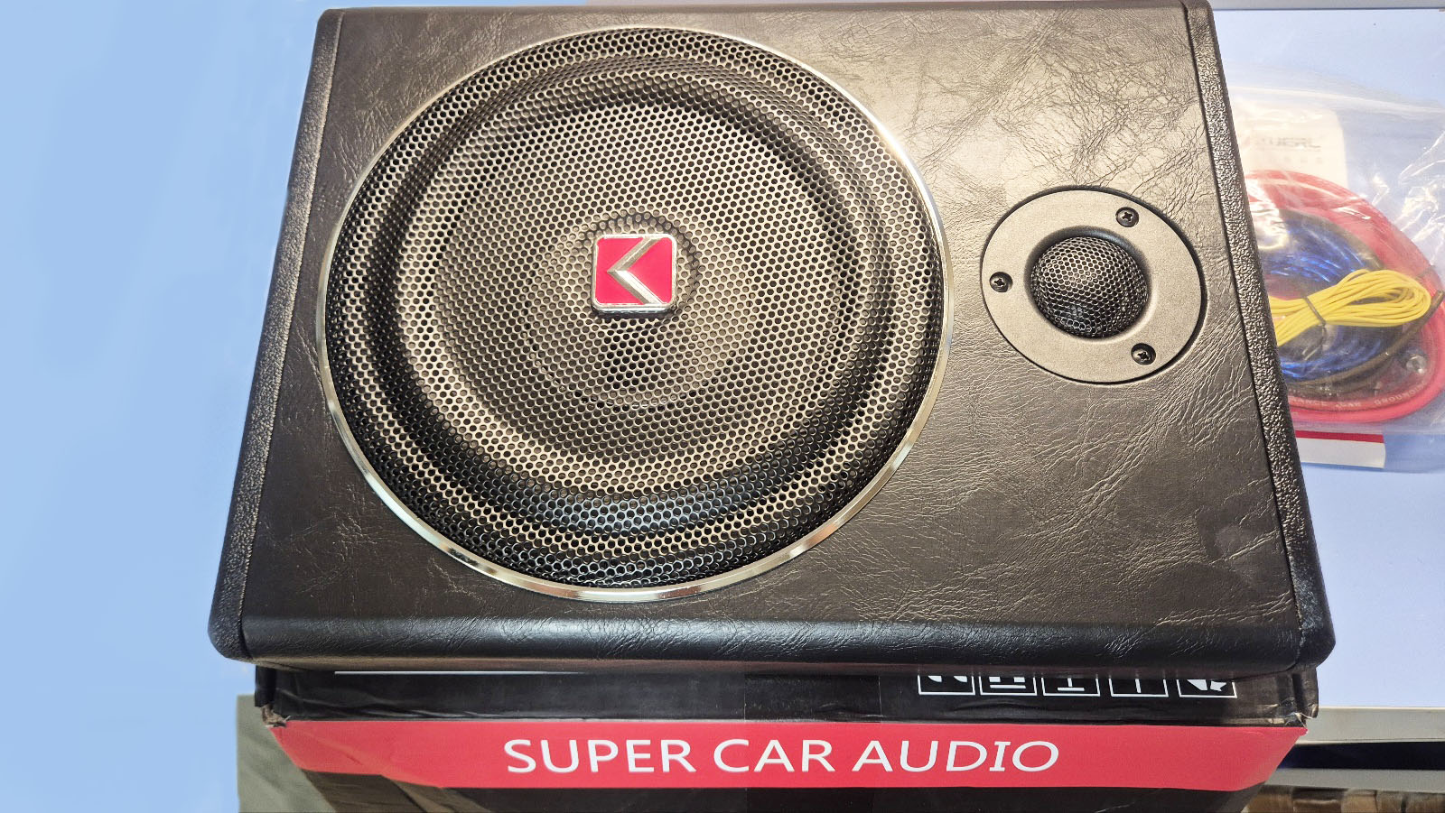 KUERL 8인치 바닥우퍼 (앰프 일체형)