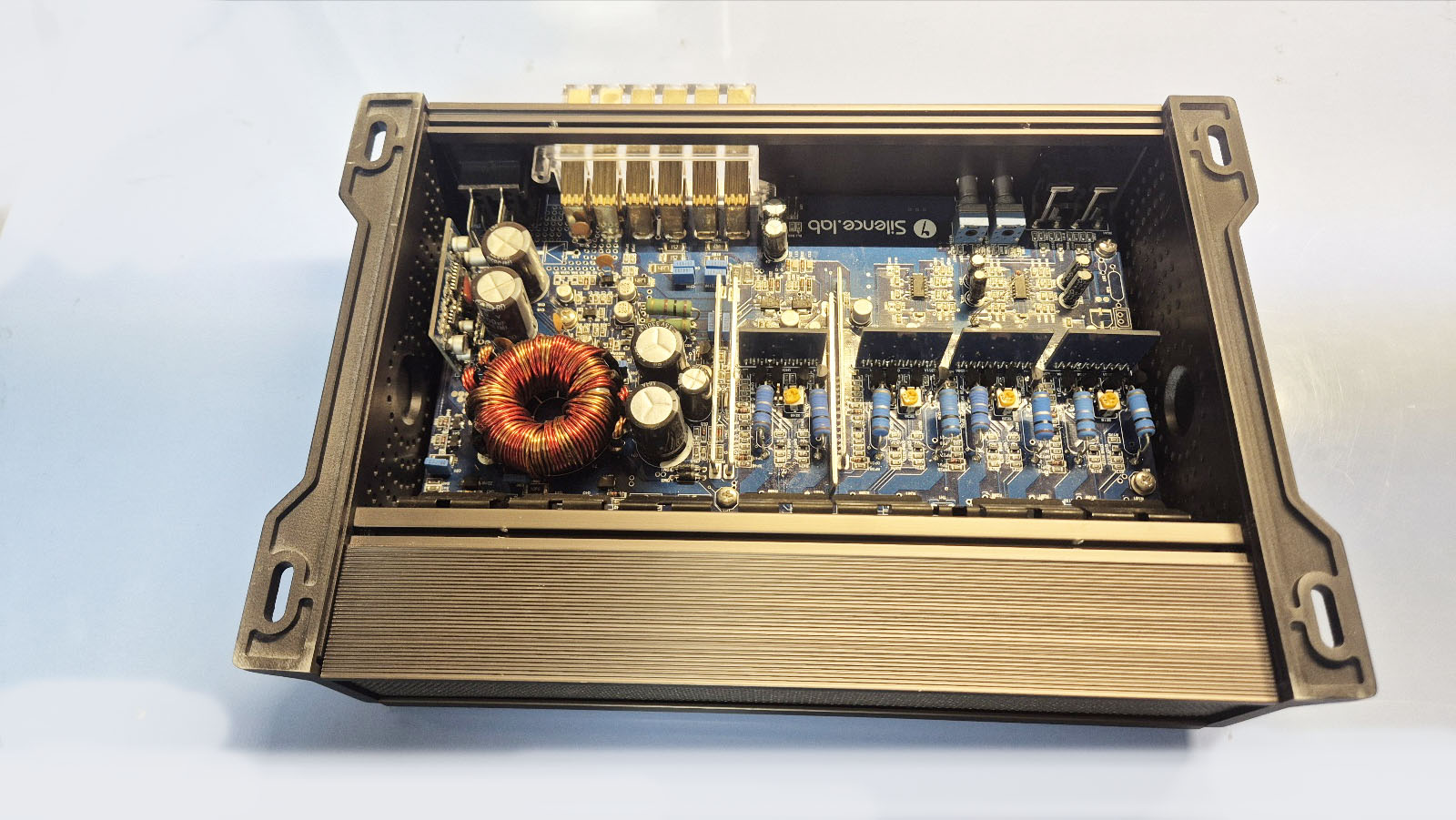 사일런스랩 SQ 70.4 4채널앰프 AB클라스