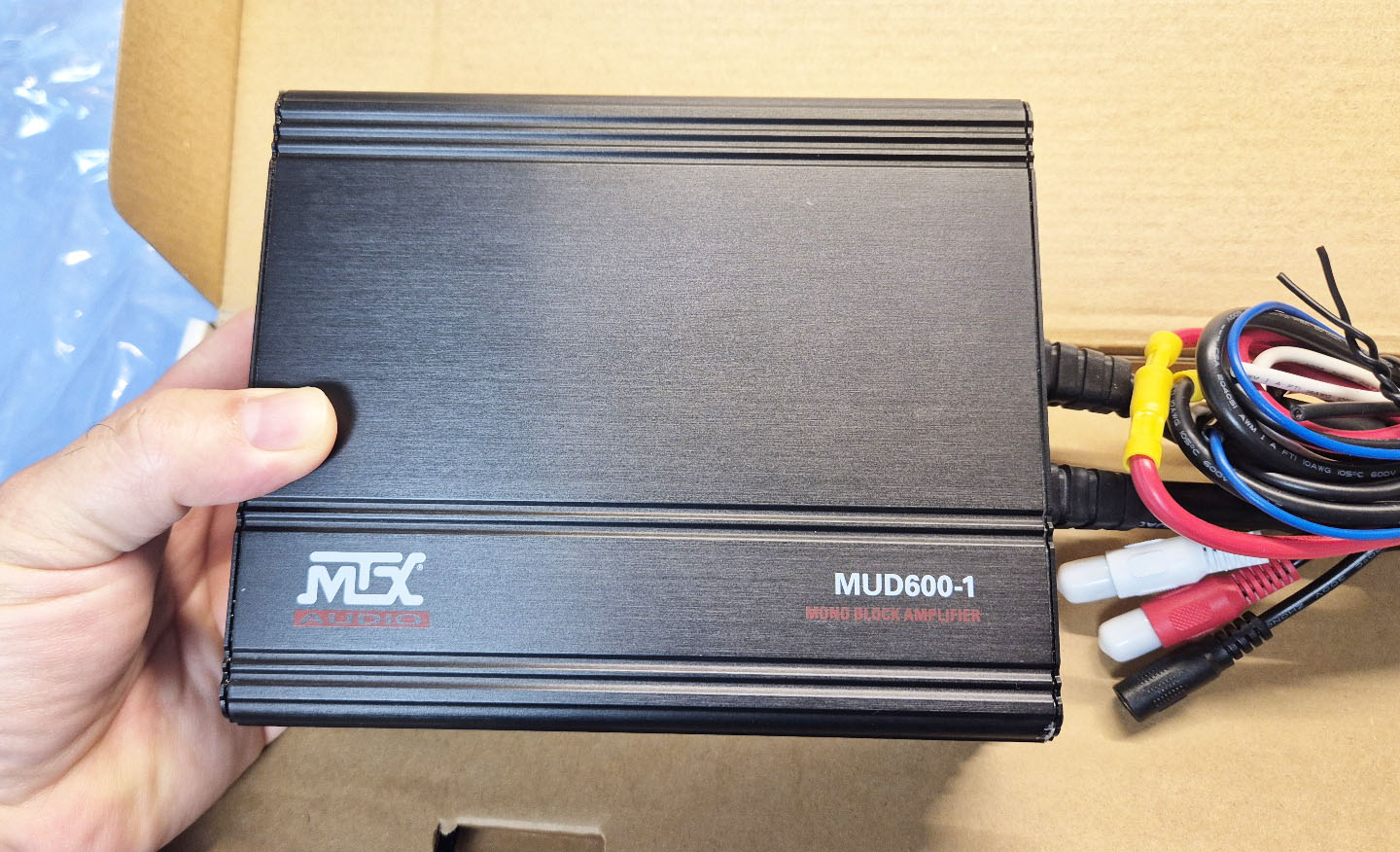 MTX 600D 컴팩트 사이즈 우퍼전용 앰프